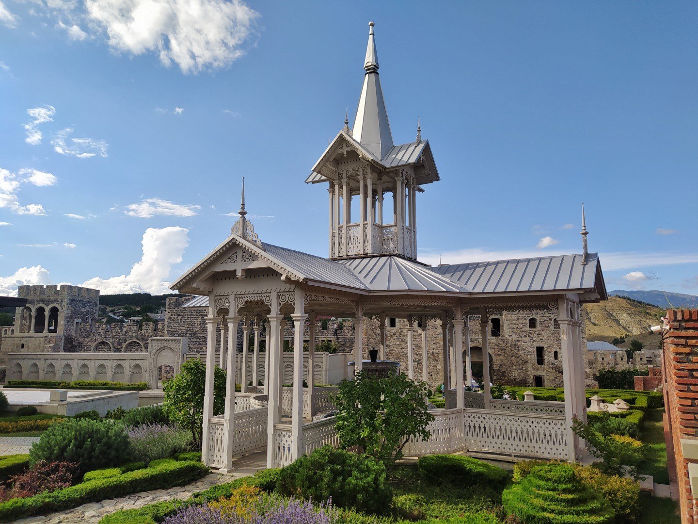 Wooden cruciform pavilion in Rabati, second view, Akhaltsikhe