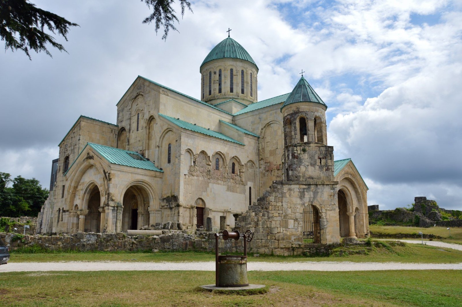Bagrati Cathedral, southwestern view with well