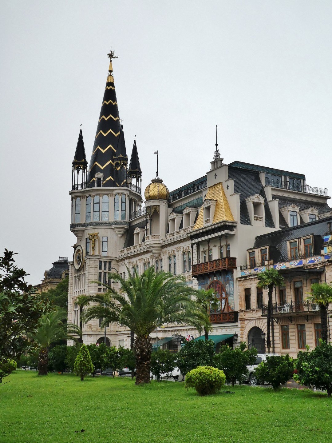 Ex sede della Banca Nazionale della Georgia a Batumi