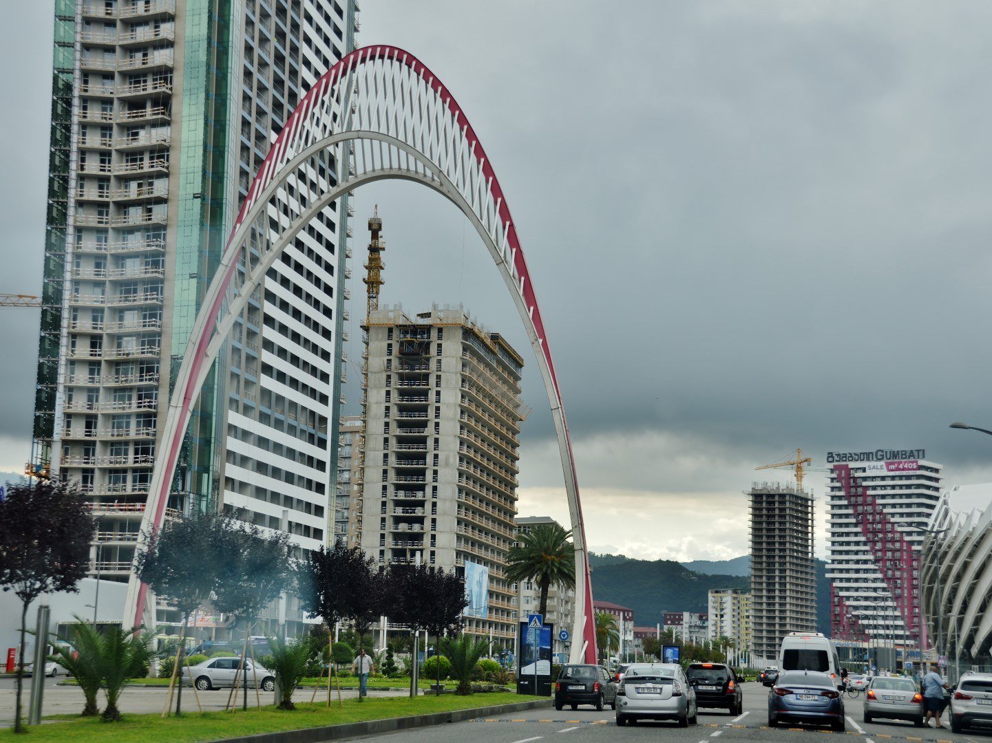 Arco Porta del mar Nero a Batumi