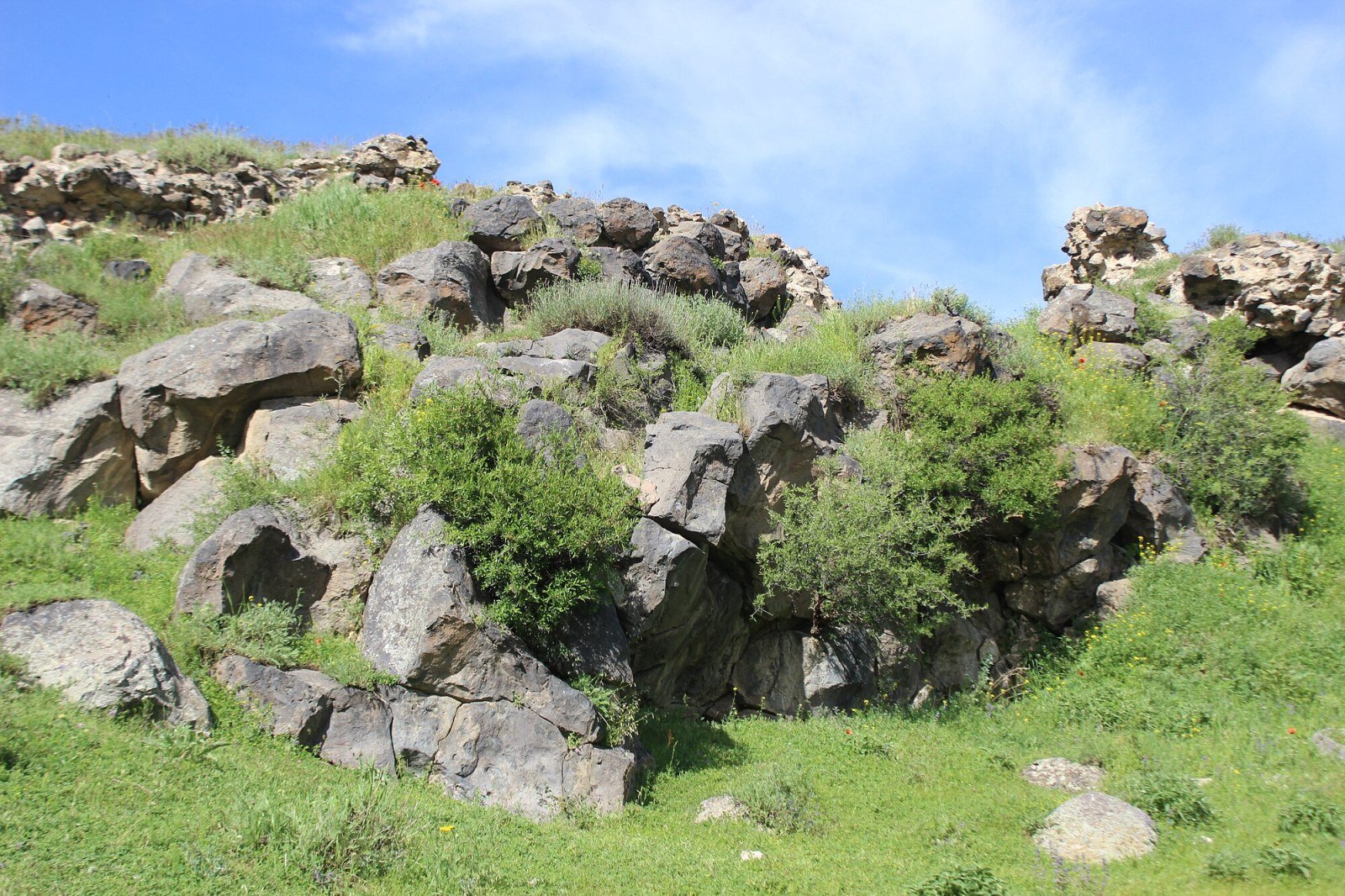 Vista panoramica dalla Fortezza di Bjni verso il canyon del fiume Hrazdan