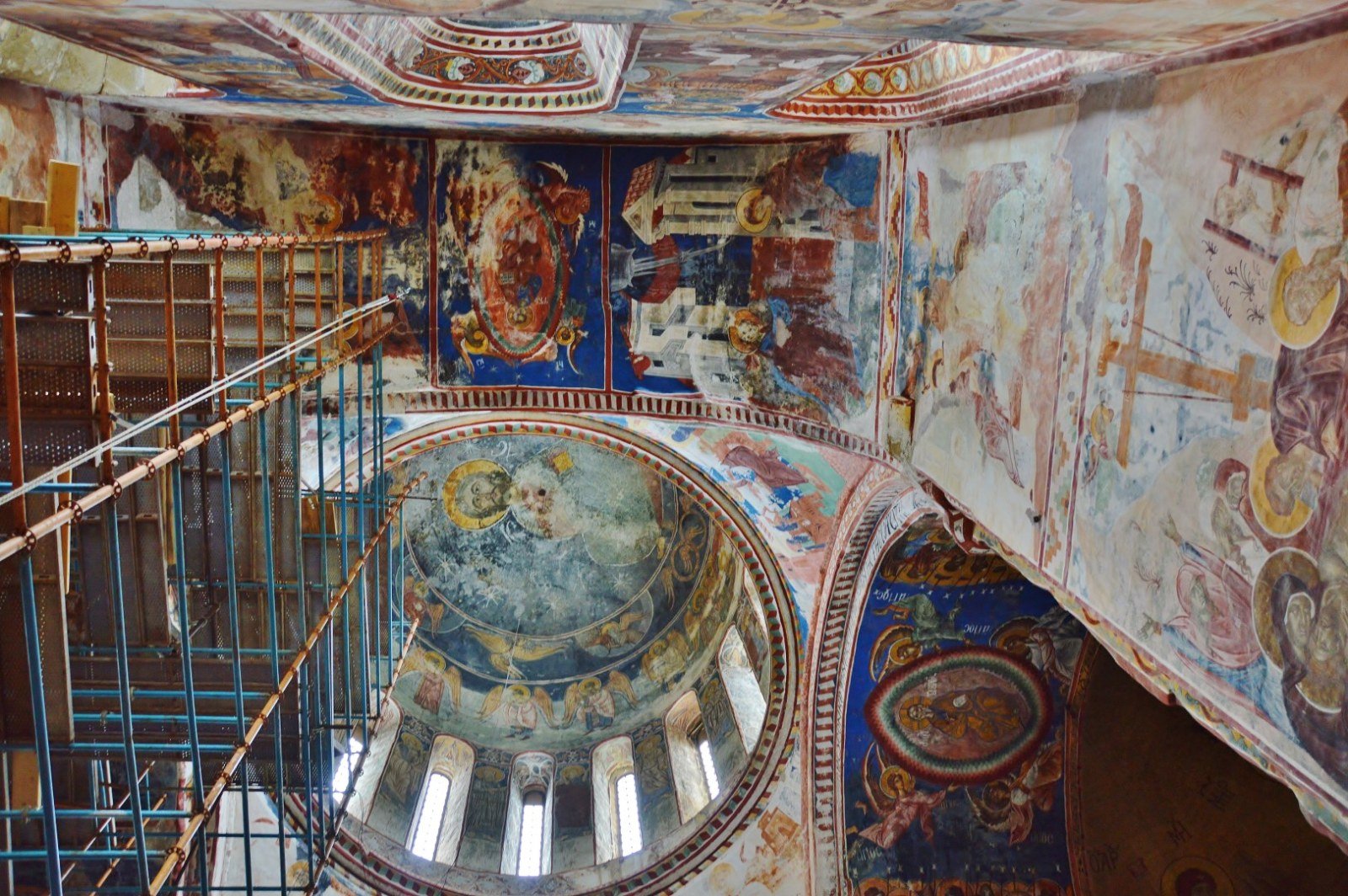 South arm frescoes and vault, Cathedral of the Virgin at Gelati Monastery