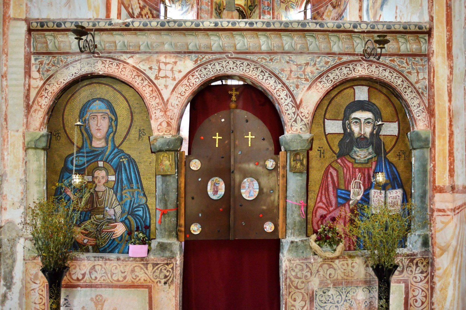Iconostasis of the Church of St George, Gelati Monastery