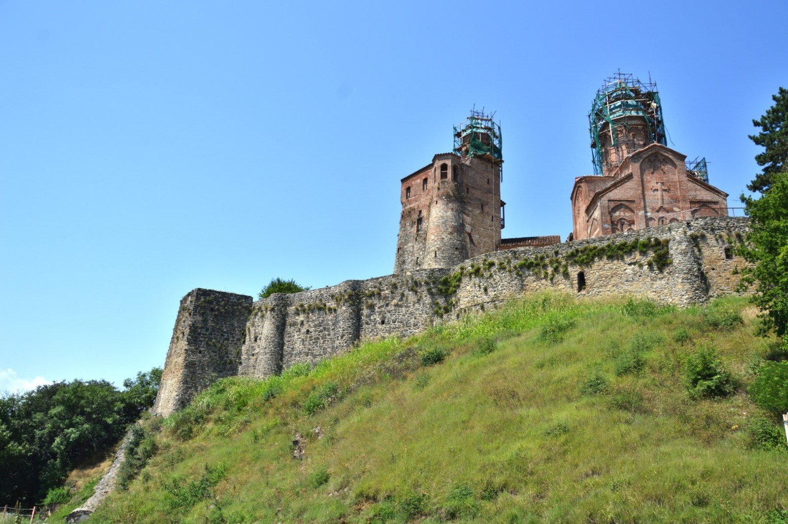 Mauern, Turm und Kirche der Königlichen Zitadelle von Gremi in Kakheti