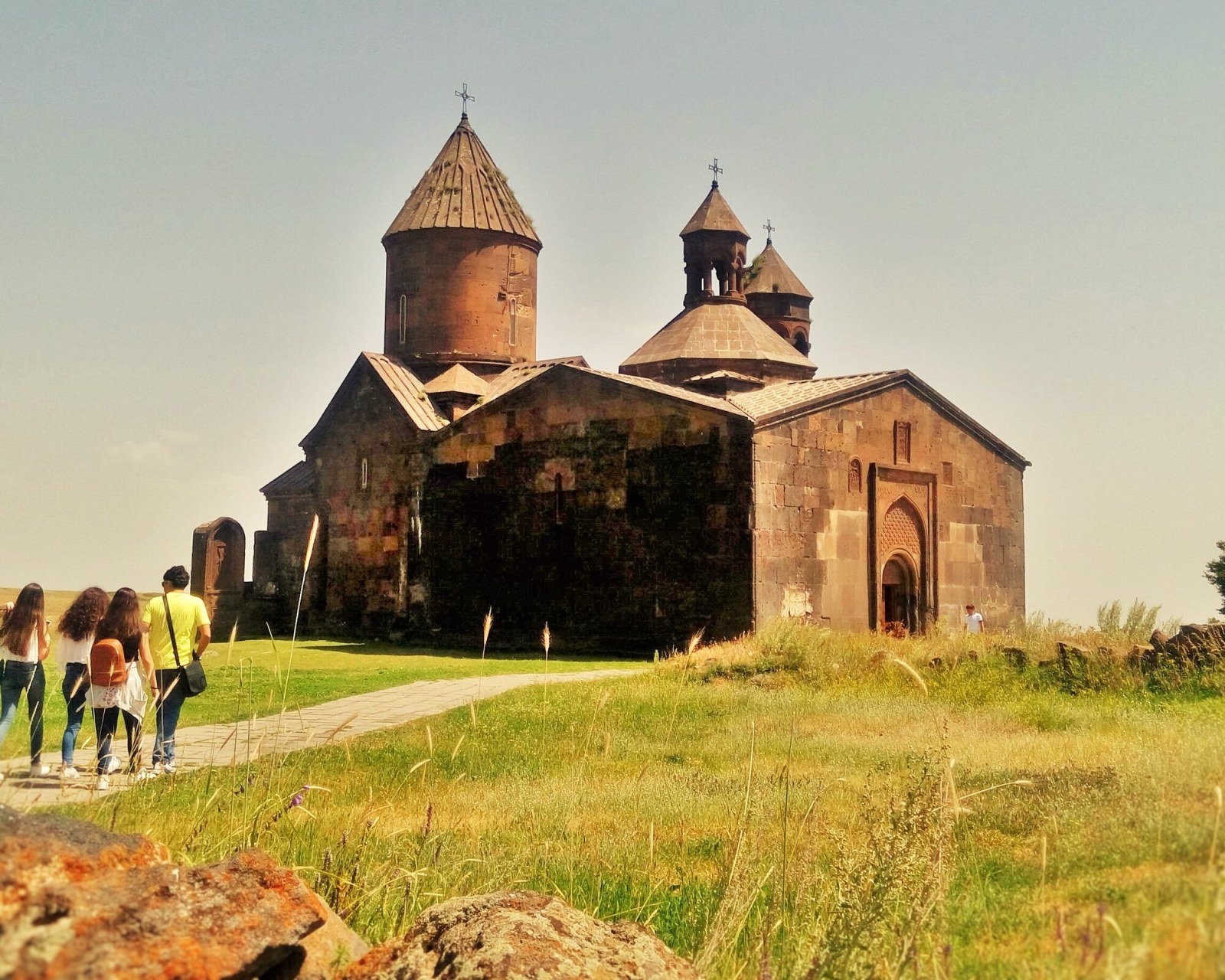 Exterior view of Saghmosavank Monastery above the Kasakh canyon