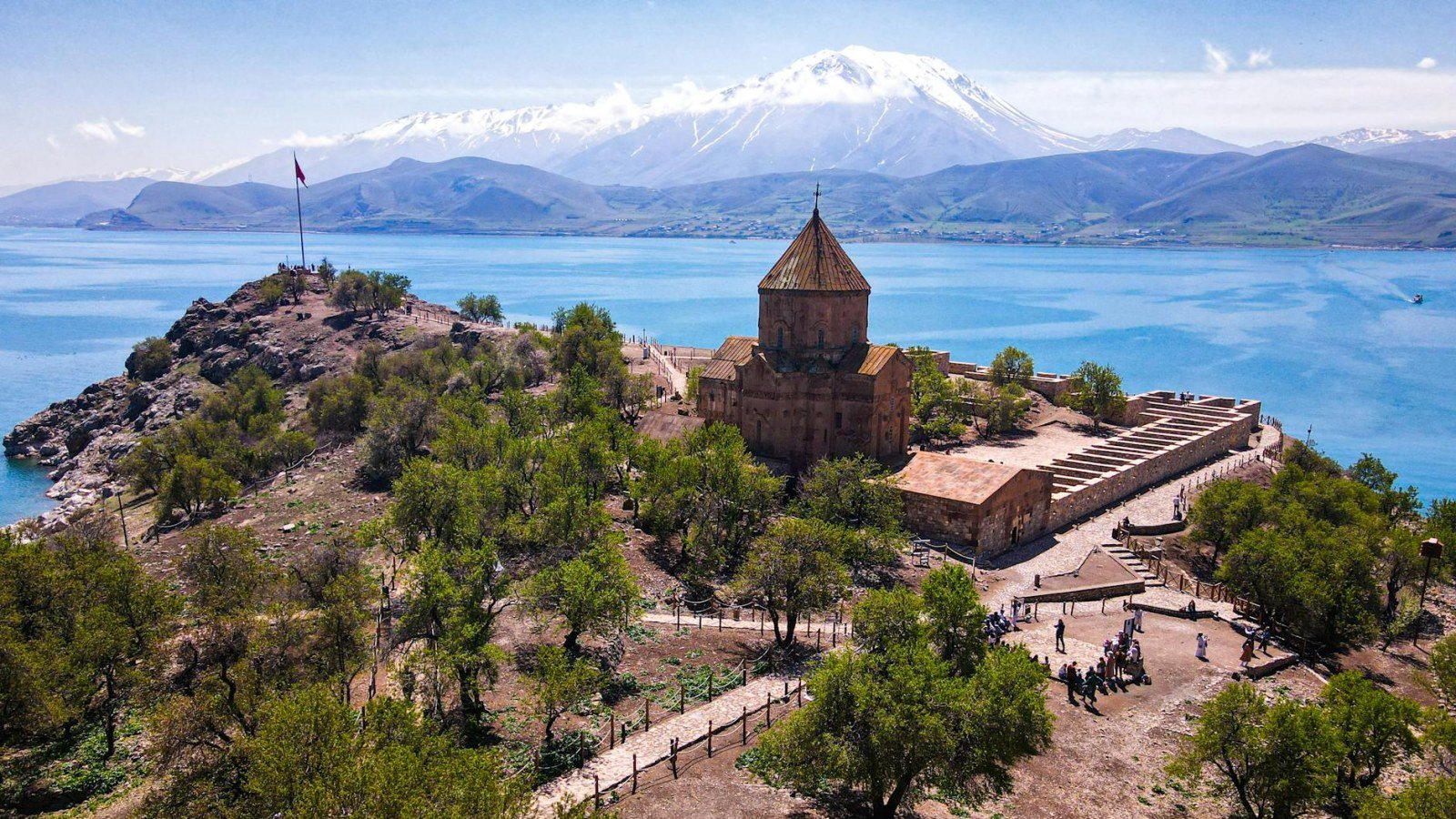Chiese di Sevanavank con architettura armena medievale