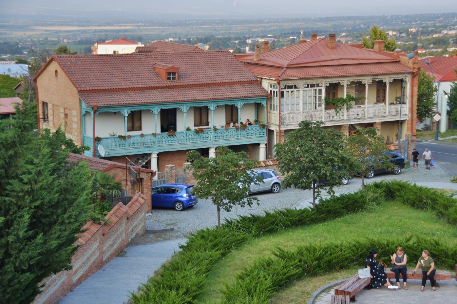 Balconi tradizionali in via Rustaveli a Telavi