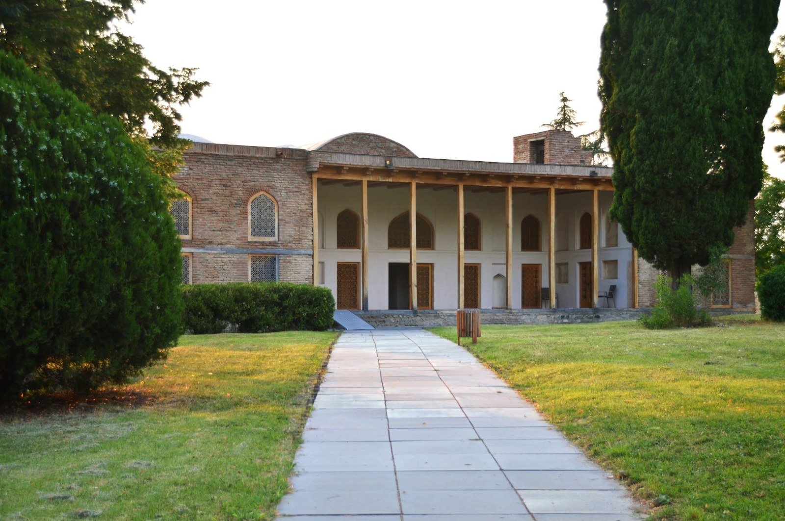 Portico del palazzo del re Eraclio II a Batonis Tsikhe, Telavi
