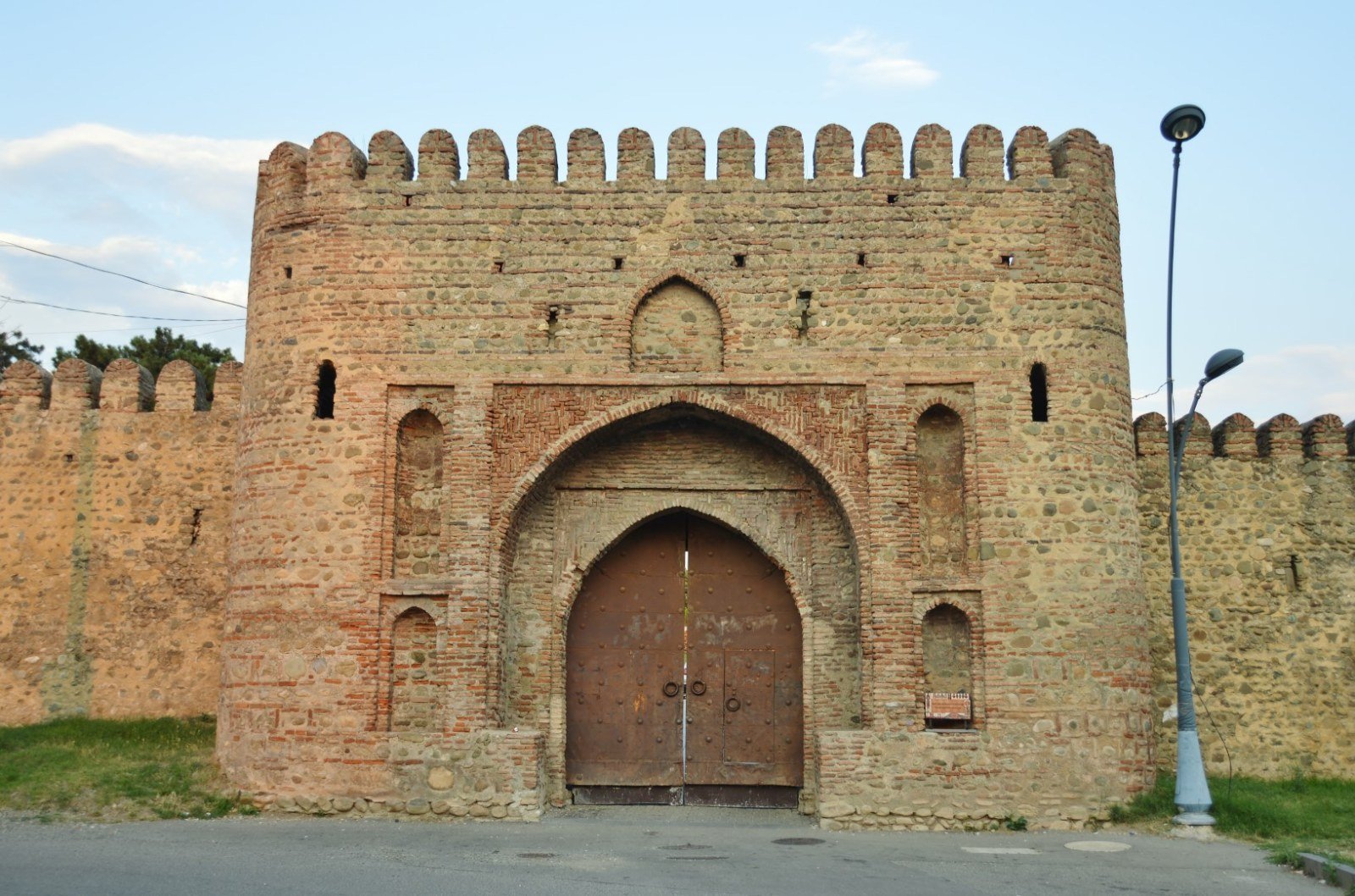 Portale occidentale della fortezza Batonis Tsikhe a Telavi