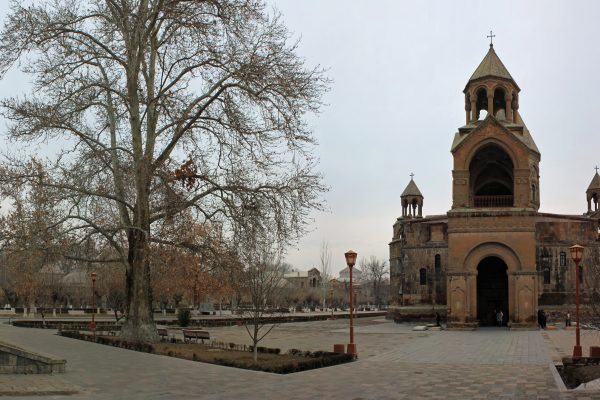 Echmiadzin — 4