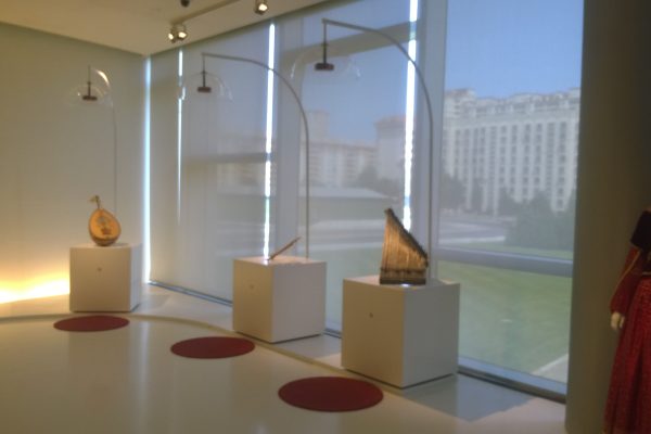 Heydar Aliyev Center — 7