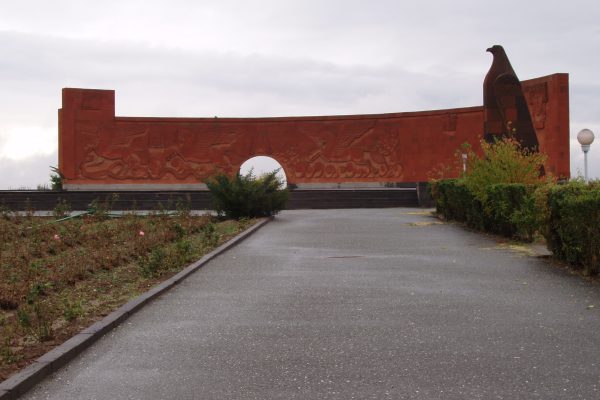 Sardarapat Memorial — 2