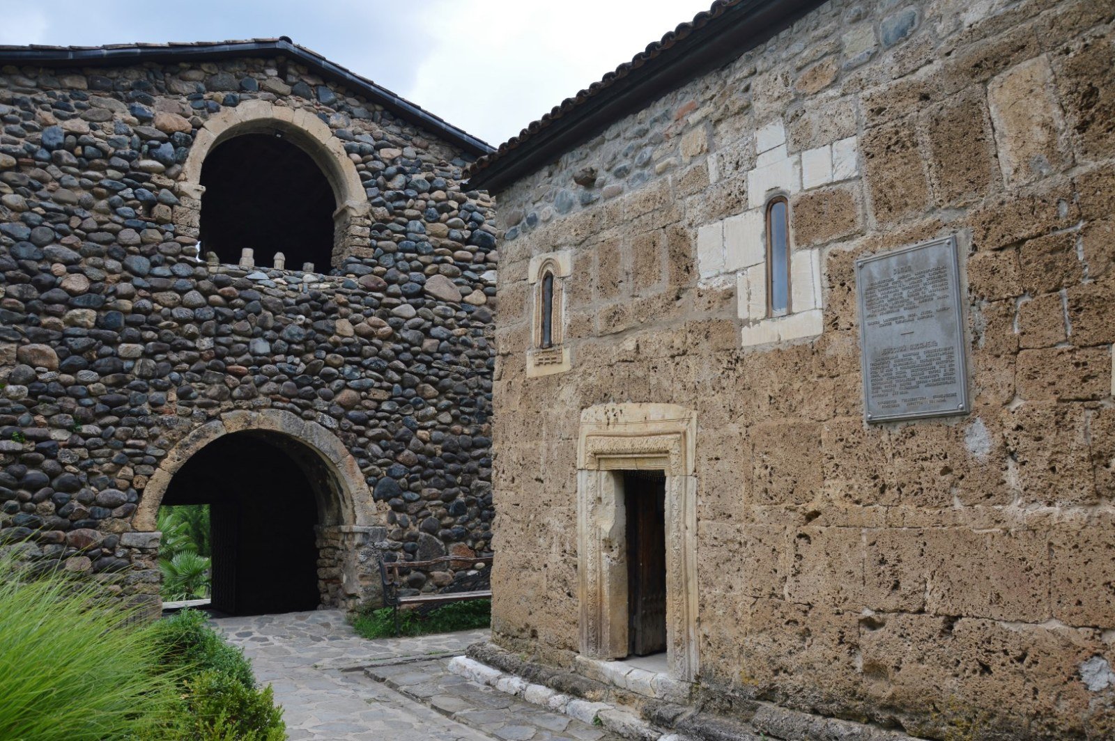 Entrance pavilion and southern portal of the narthex, Ubisa Monastery