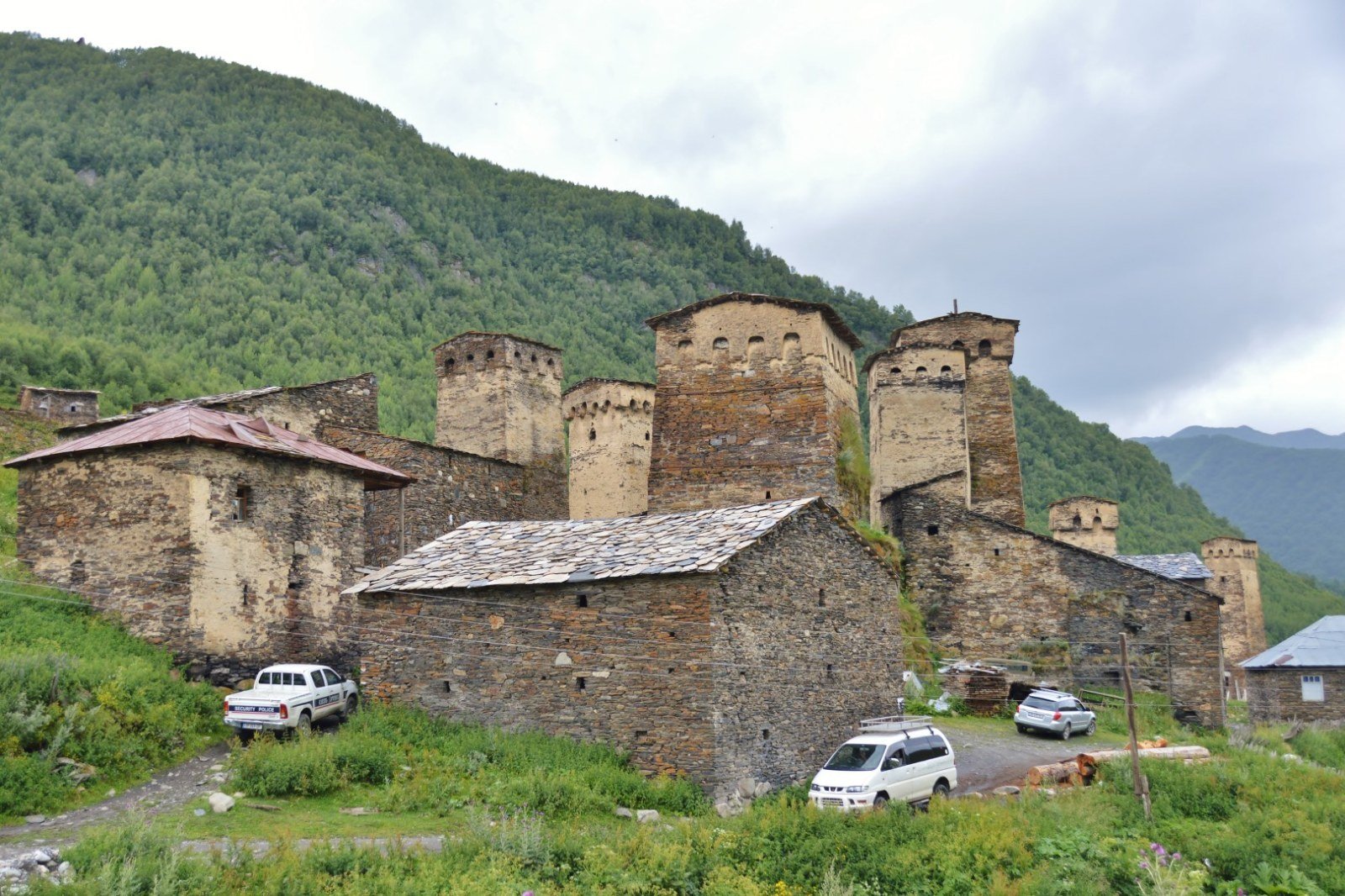 Nordöstliche Teilansicht von Chazhashi, Ushguli