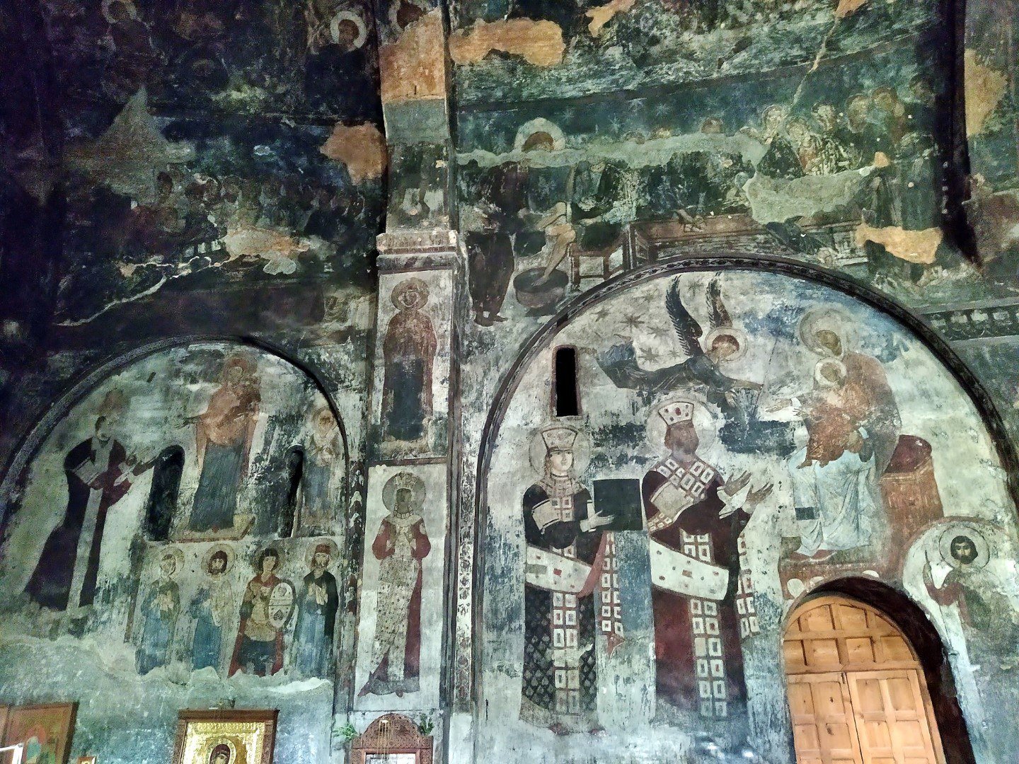 Fresko mit Porträt von Königin Tamar in der Entschlafungskirche von Wardsia