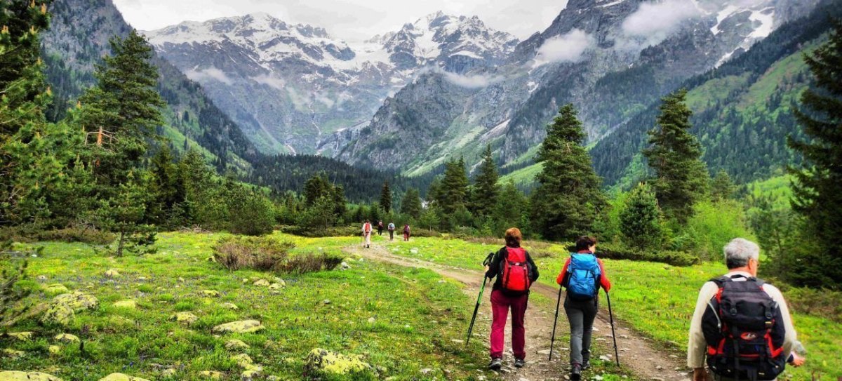 Mochileando en Georgia: Guía Práctica para Recorrer el Cáucaso con Mochila