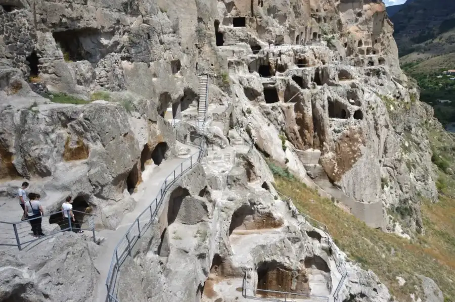 Destinos turísticos poco conocidos con gran potencial para 2026