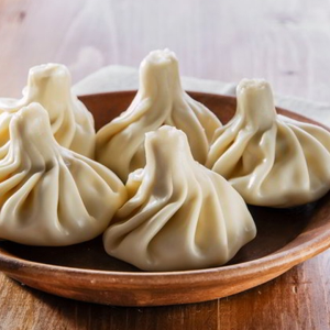 Khinkali, empanadillas georgianas rellenas de carne y caldo, uno de los platos georgianos más famosos