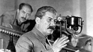 Stalin - haciendo su discurso