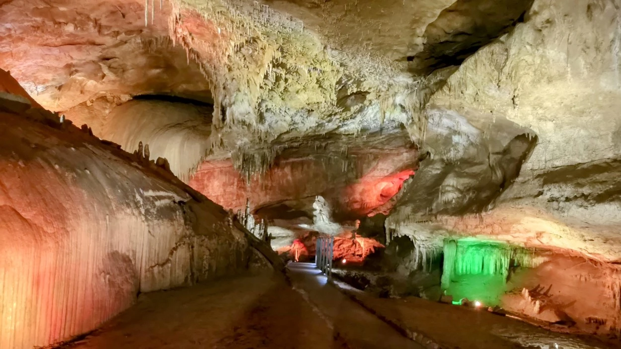 La cueva de Prometeus (2)